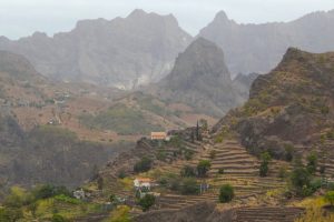 LIN DE CORVO TO JOAO AFONSO SANTO ANTAO CAPE VERDE TOURS TREKKING (1)