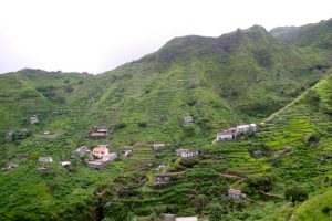 PINHAO TO LOMBO BRANCO SANTO ANTAO CAPE VERDE TREKKING TOURS (1)